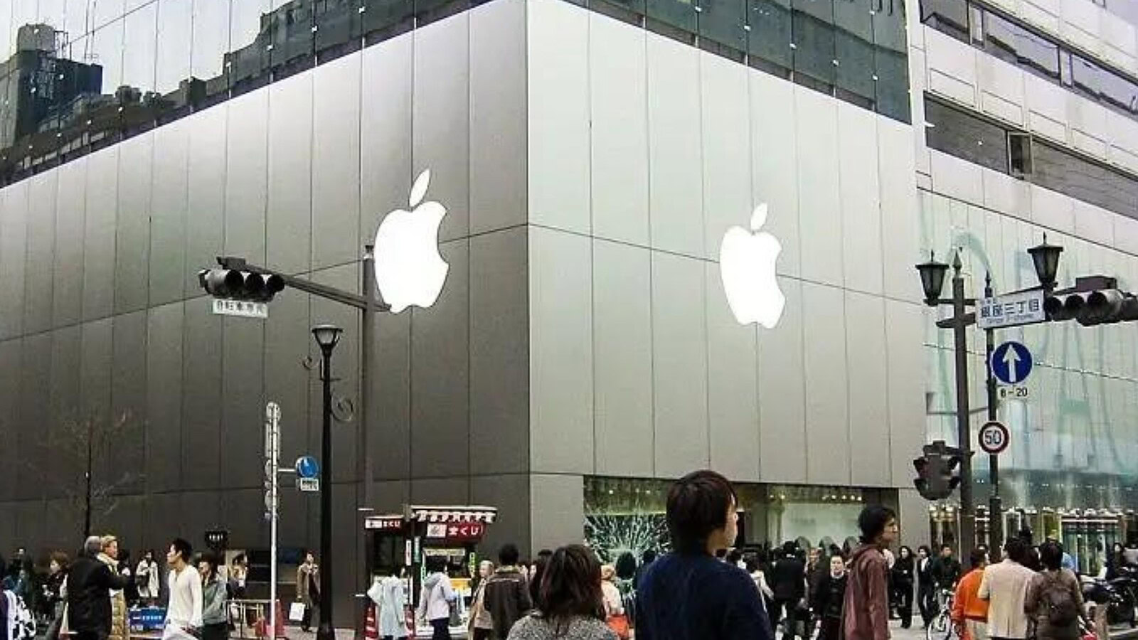 Apple Store cambiano look: in arrivo i nuovi dispositivi per la casa