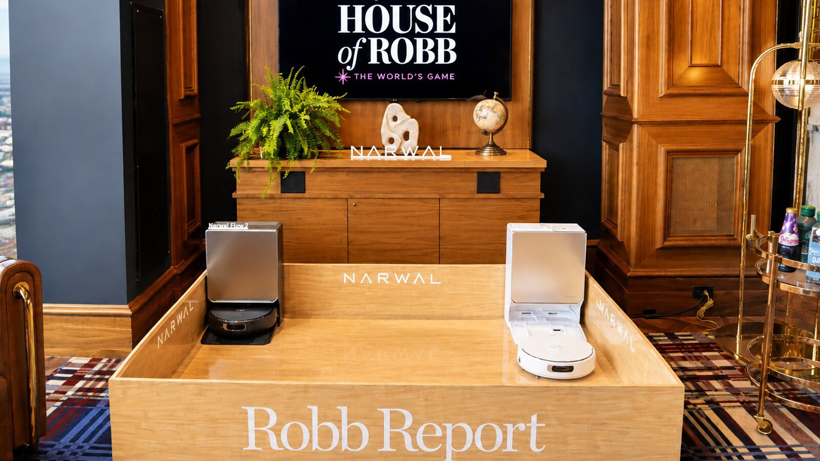 Narwal conquista Las Vegas: Flow 2 bianco premiato da Robb Report