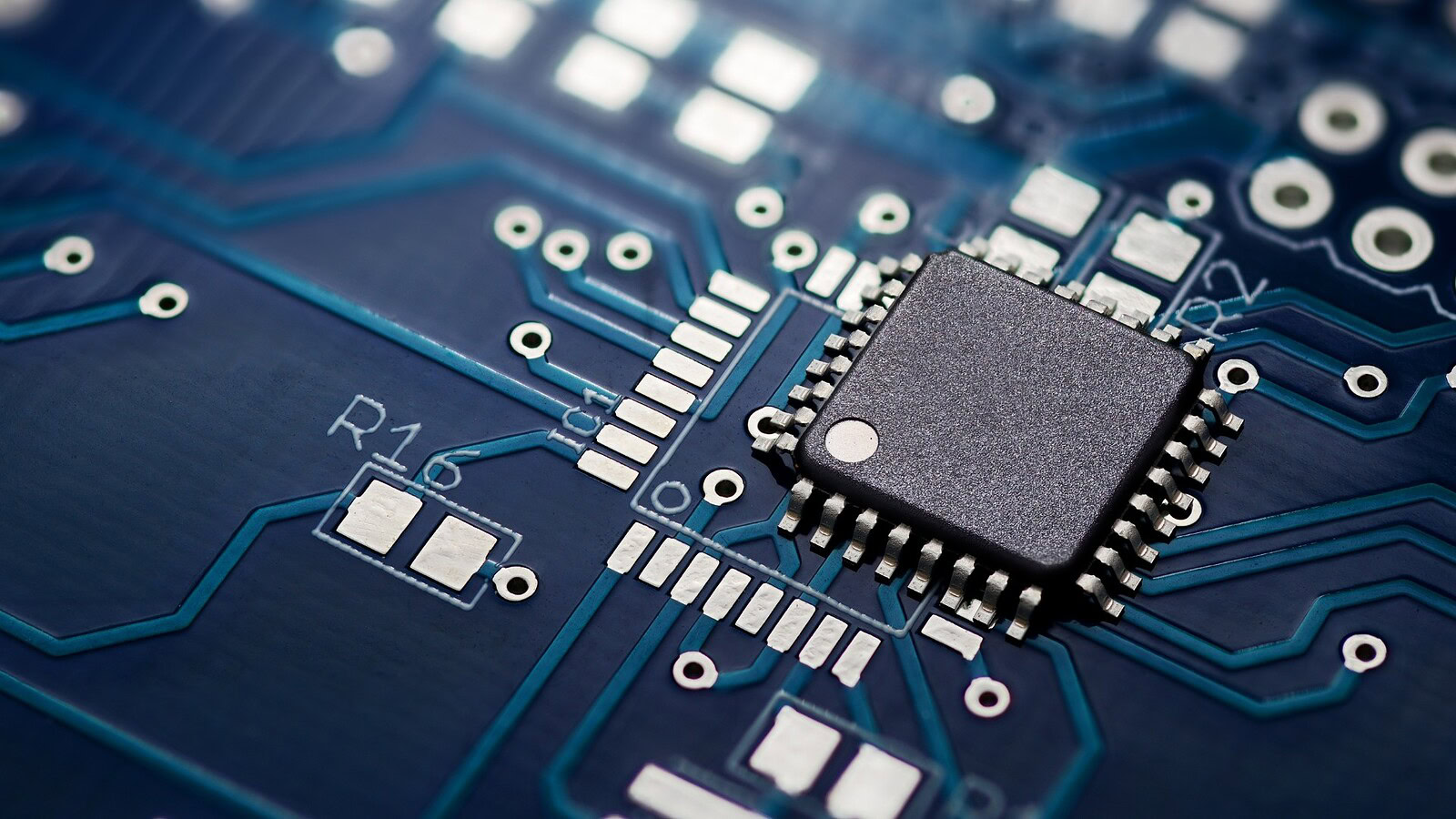 Cina, chip avanzati: divario al 92% e il piano Huawei per il 2035