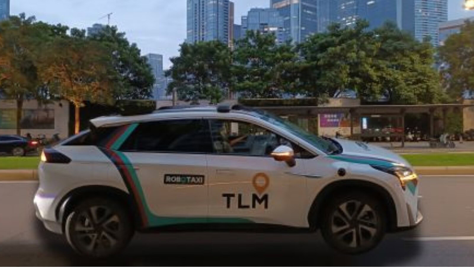 Robotaxi in Cina, arrivano le regole: multe al produttore