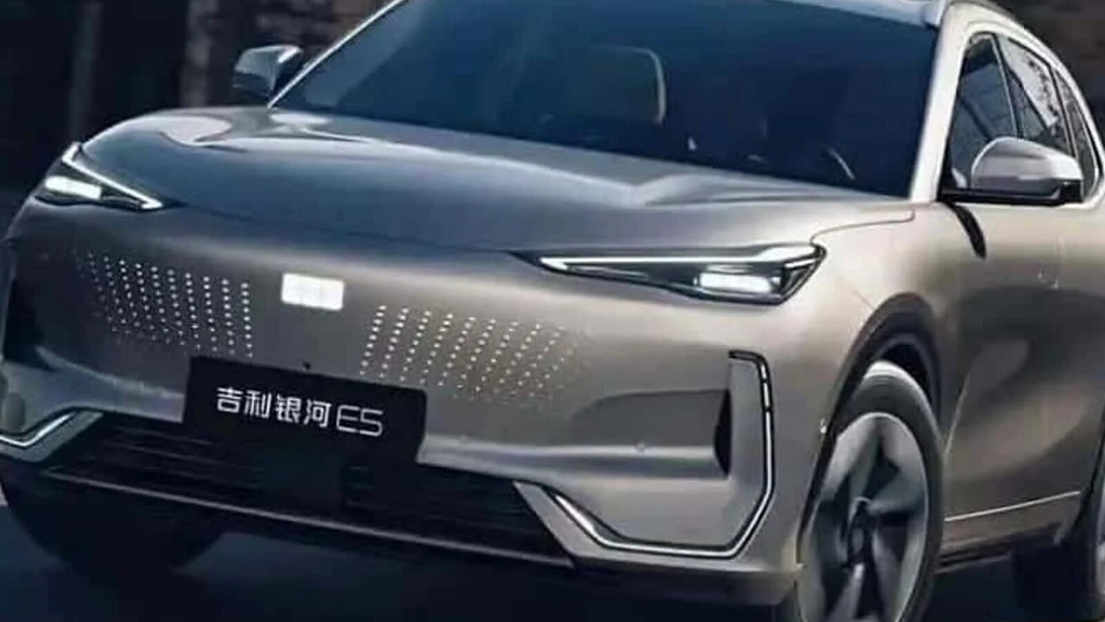 Geely prepara l'architettura a 1.000 Volt: ricarica in 5 minuti