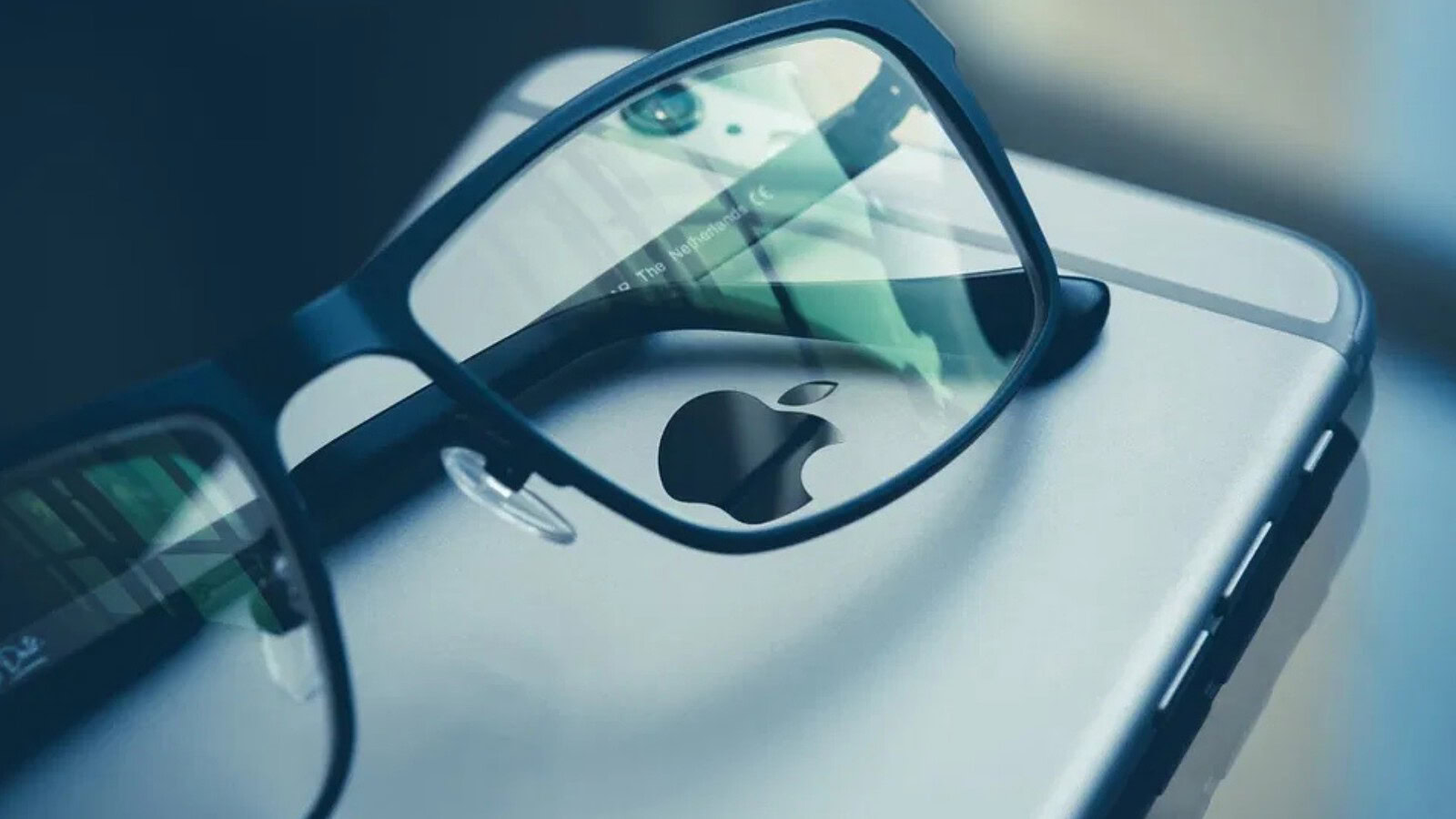Apple Glasses, occhiali AI con Siri e fotocamere in arrivo nel 2026