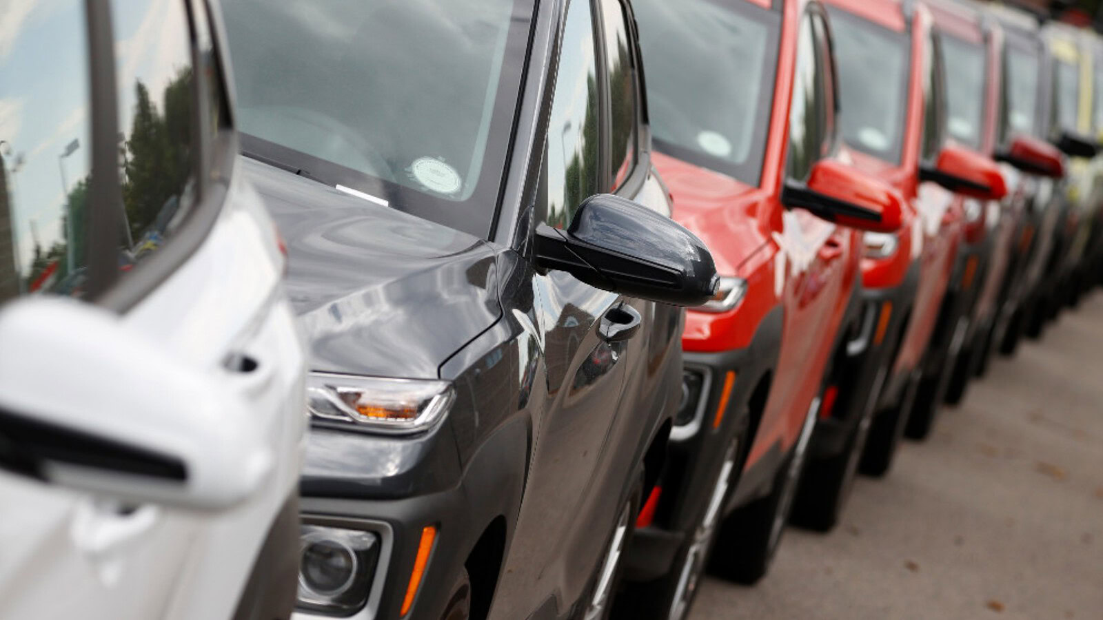 Auto cinesi, mancano le navi: export verso i 10 milioni