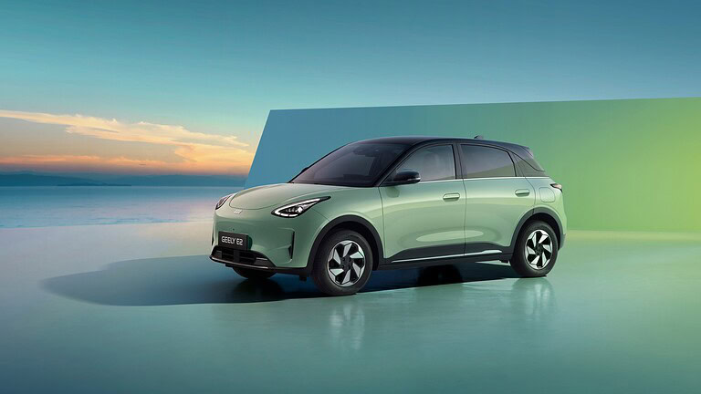 Geely E2, l'elettrica cinese sfida la concorrenza a 19.490 euro