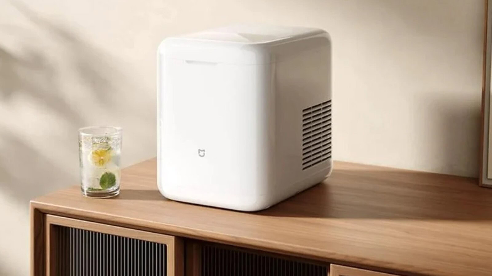 Xiaomi Mijia: macchina del ghiaccio con 8 cubetti in 6 minuti