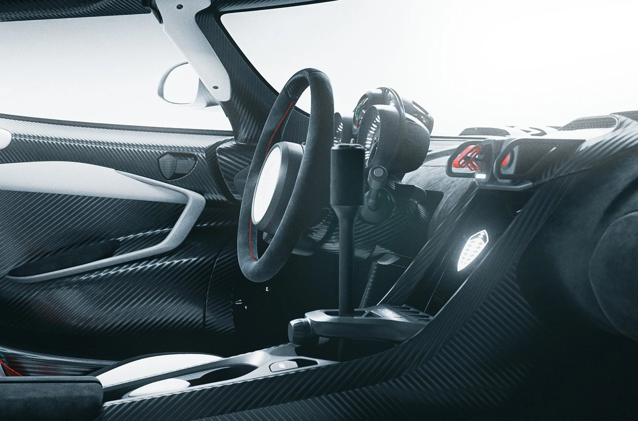 Koenigsegg CCGT1 - design Koenigsegg CCGT1, la megacar che riporta in vita il sogno GT1