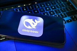 DeepSeek ribalta OpenAI: guerra dei prezzi sull’IA in poche ore