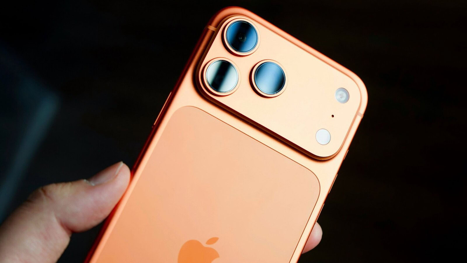iPhone 18 Pro, il colore Dark Cherry si mostra finalmente