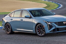 Cadillac CT5-V Blackwing: l’ultima berlina USA con V8 e manuale