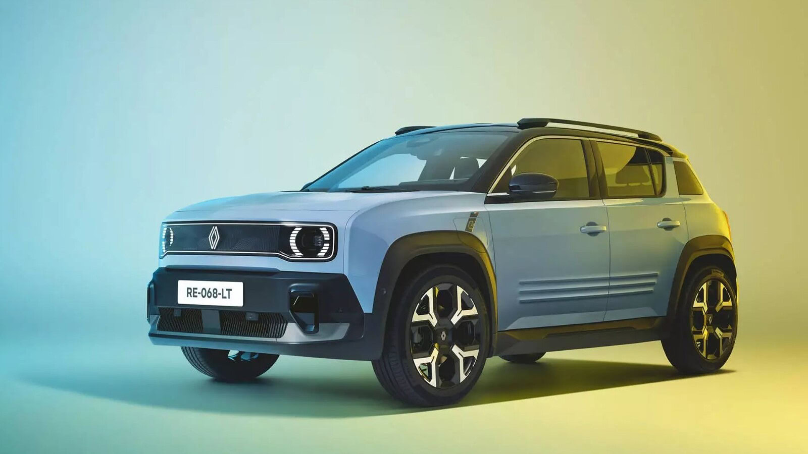 Renault 4 attraversa il Regno Unito solo con energia solare