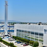 SpaceX porta in orbita 32 laboratori farmaceutici autonomi