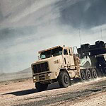 Oshkosh HET A1, il camion che sposta l'M1 Abrams da 70 tonnellate