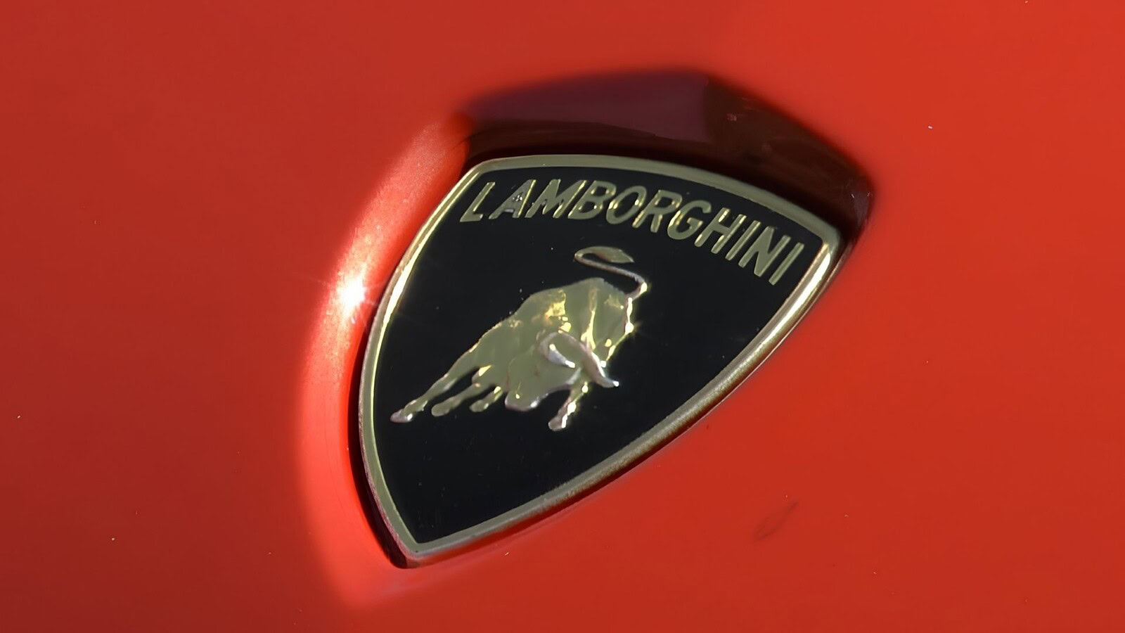 Lamborghini dice no al cambio manuale: la scelta di Winkelmann
