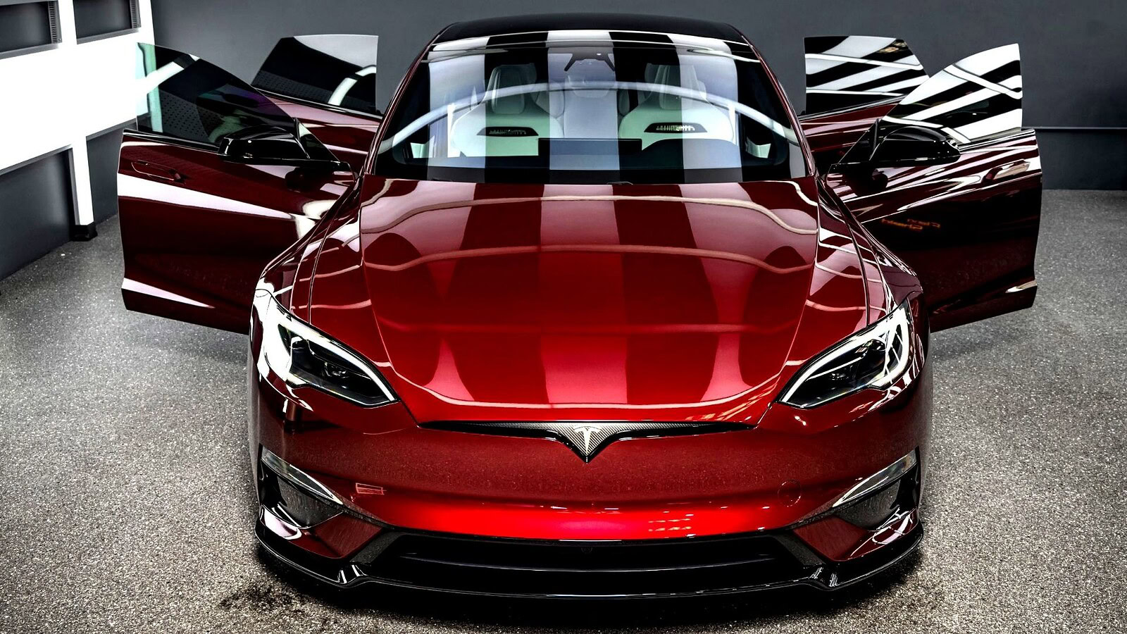 Tesla Model S Plaid Signature 001: ecco cosa ha fatto il designer