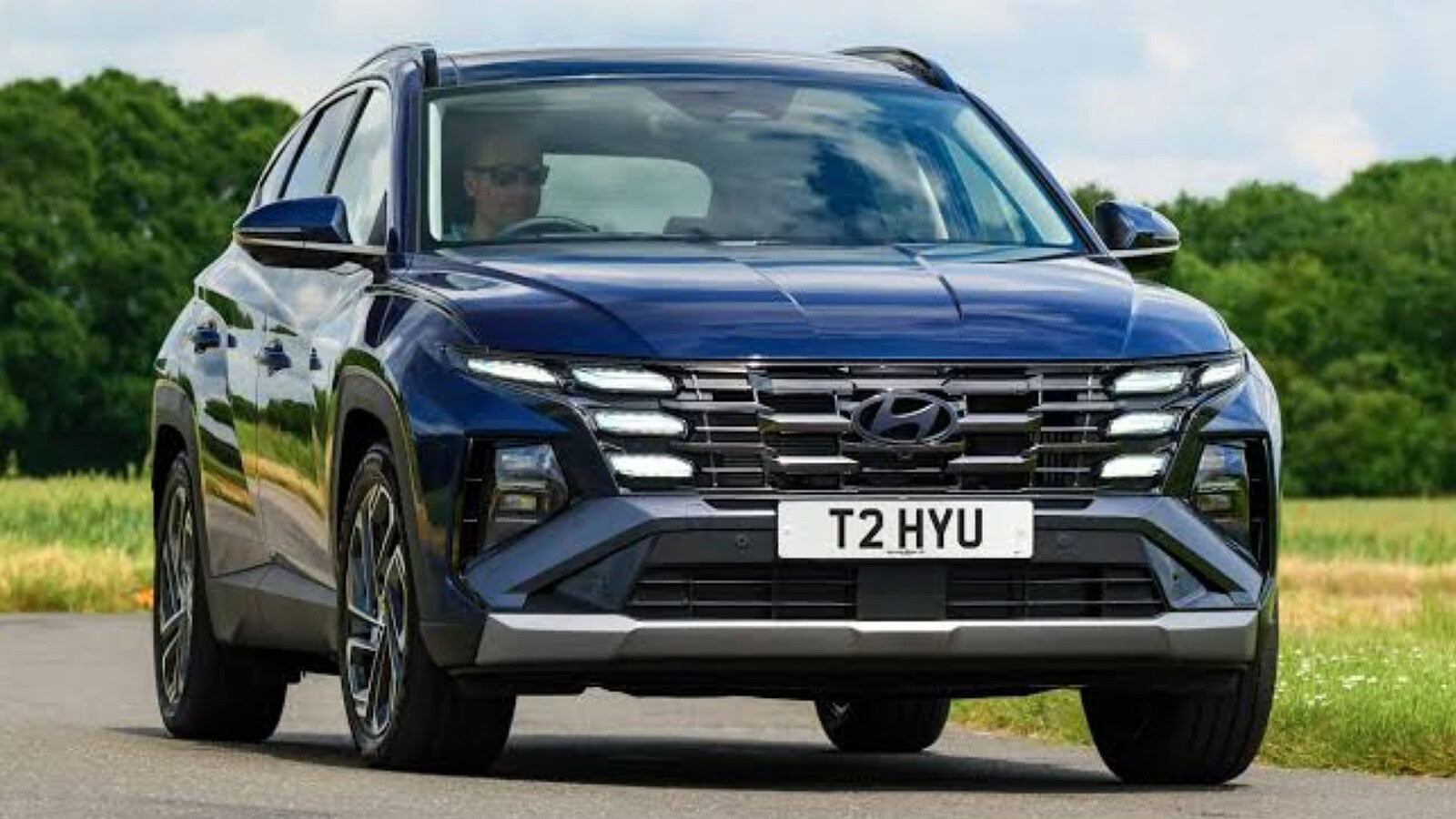 Hyundai Tucson, il nuovo design spiazza: interni da navetta