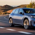 BMW iX3 2027, addio ai pulsanti: la scelta che divide