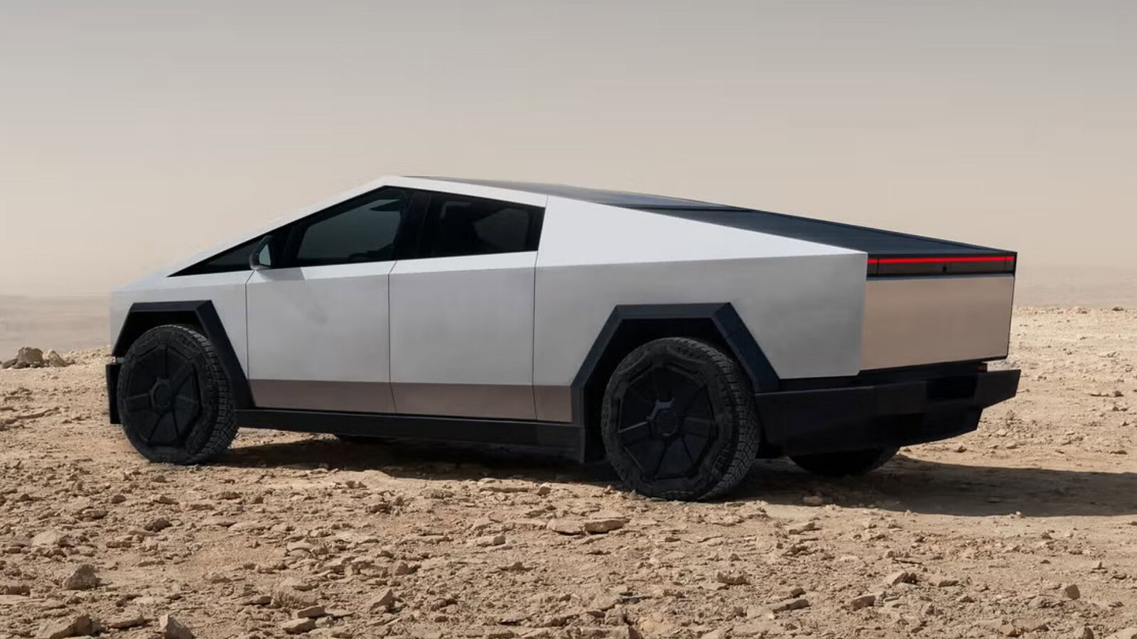 Tesla Cybertruck, prezzi su di 4.600 euro nonostante il crollo