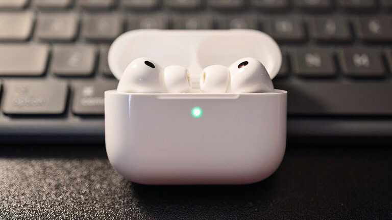 AirPods con fotocamera in arrivo già a settembre secondo le indiscrezioni