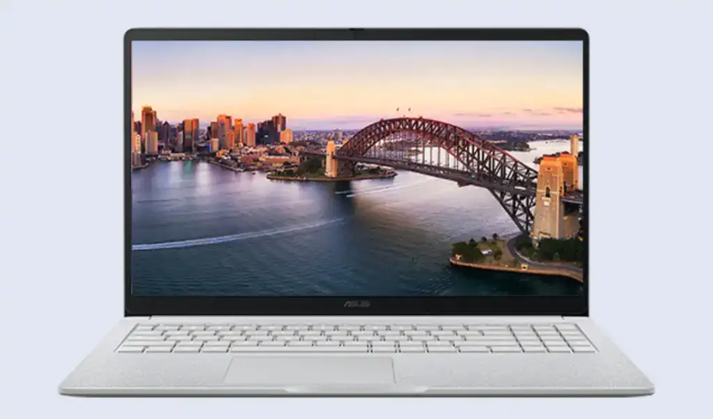 ASUS Chromebook CX15 WhatsApp, arriva la menzione per tutti e i nuovi sondaggi nei gruppi