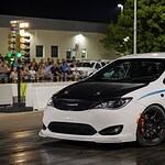 Chrysler Pacifica da pista: due minivan Mopar a Roadkill Nights