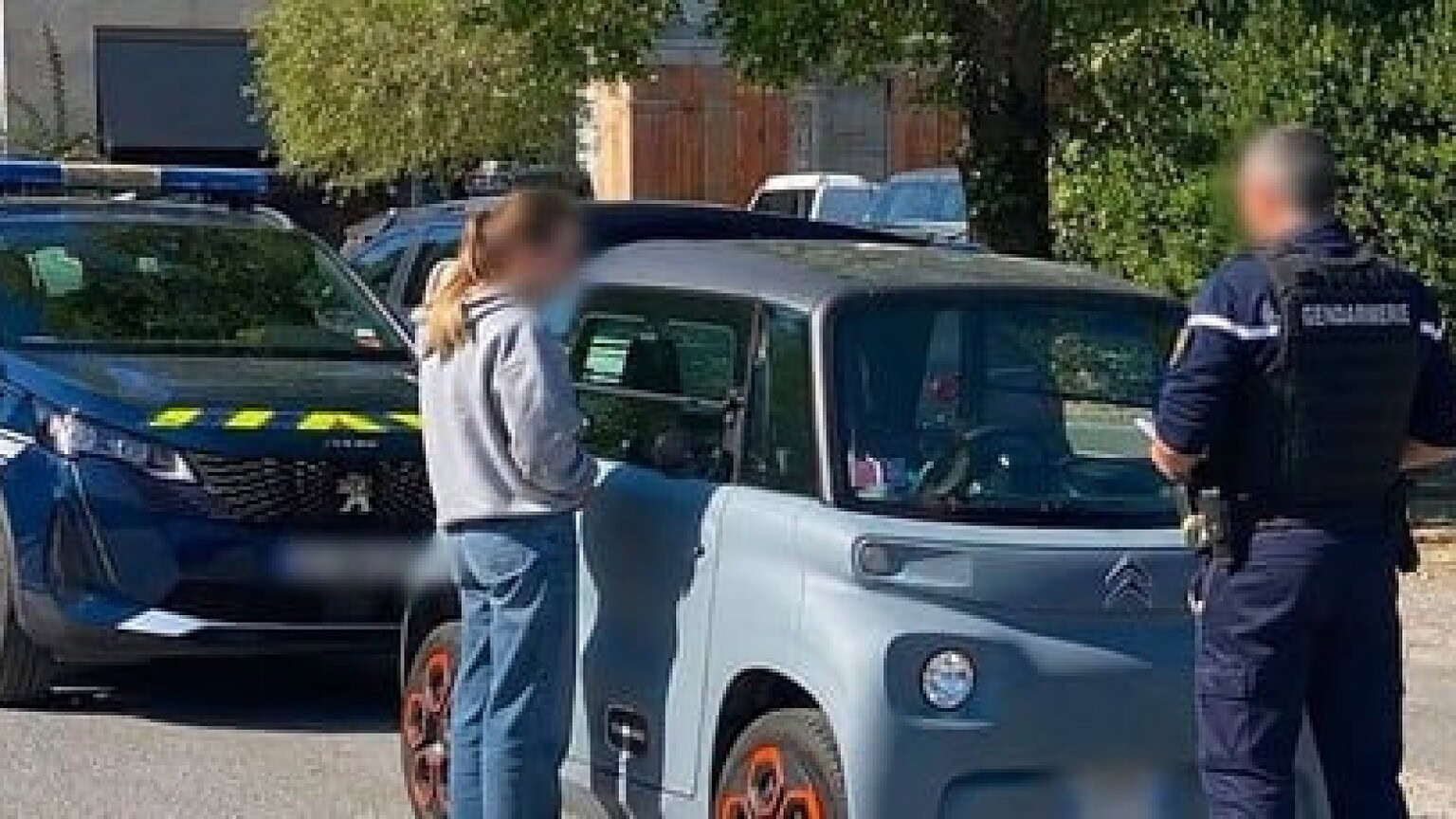 Citroën Ami a 72 km/h con una 15enne alla guida: cosa è successo - Citroën Ami modificata