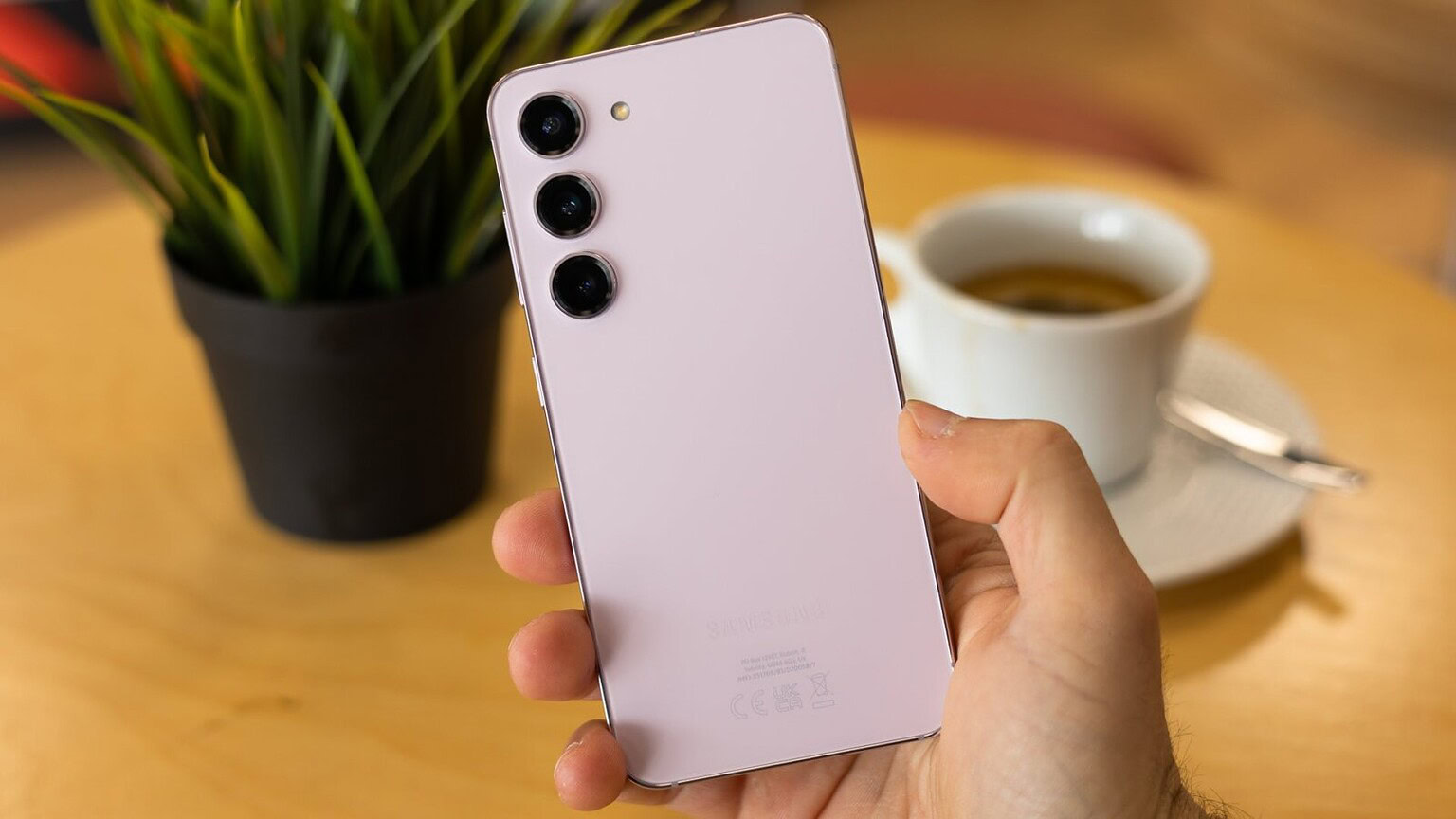Galaxy S23, One UI 9 sarà l'ultimo grande aggiornamento - Galaxy S23 aggiornamenti