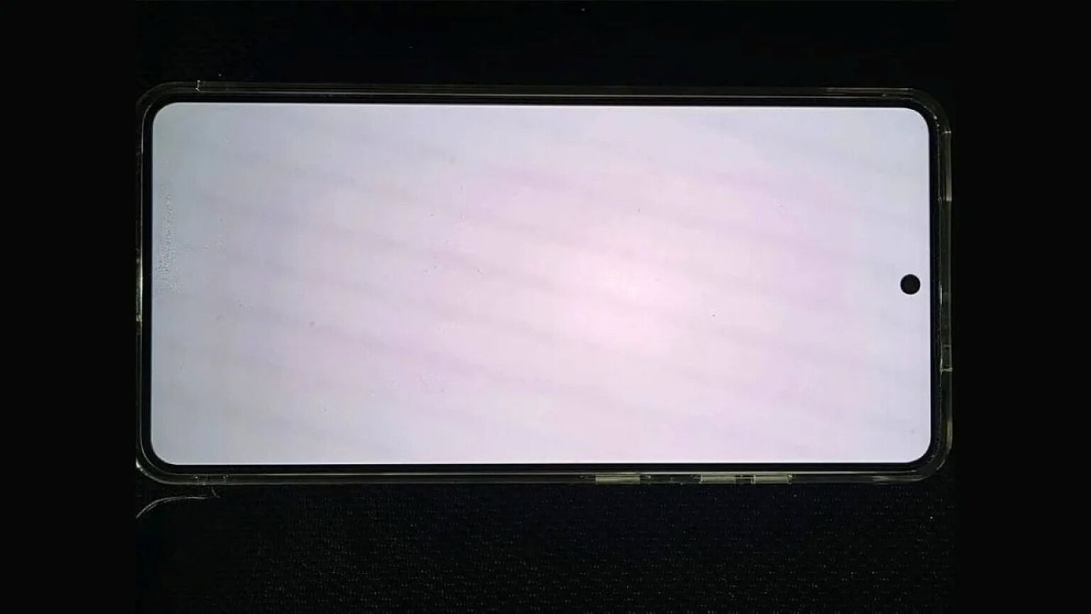 Galaxy S26 Ultra, la red plague si risolve senza sostituire il telefono