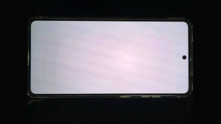 Samsung Galaxy S26 Ultra, il red tint sparisce con un update