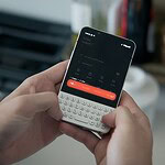 Minimal Phone 2 si mostra su Kickstarter: addio all'inchiostro elettronico