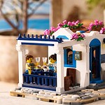 LEGO regala la taverna greca: come ottenerla dall'11 agosto - LEGO taverna greca