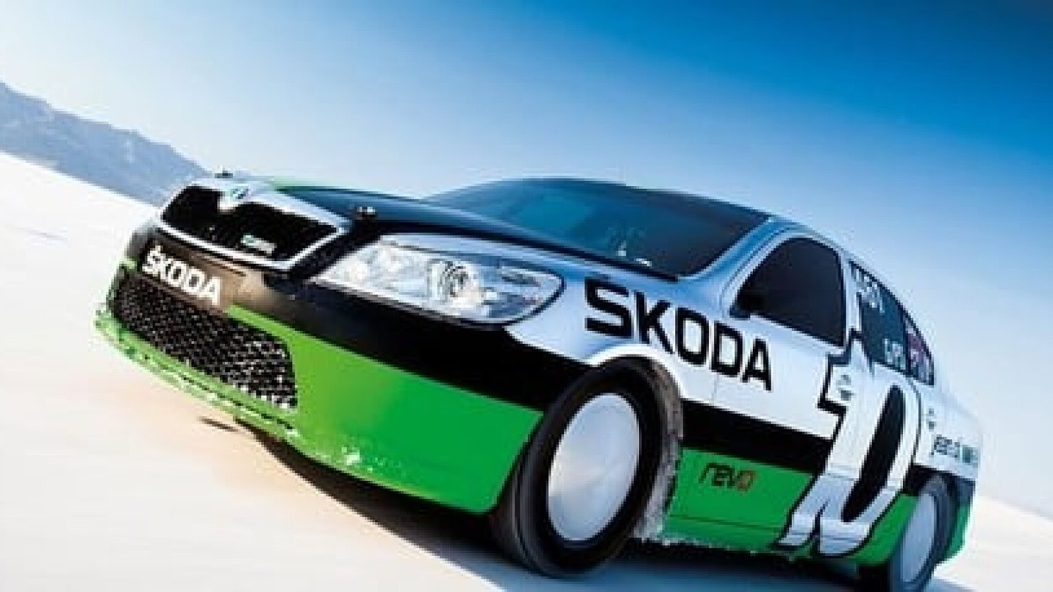 Skoda Octavia vRS, il record a 365 km/h senza freni - record Skoda Octavia vRS
