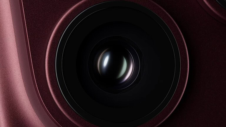 iPhone 18 Pro debutta in mostra con l'apertura variabile