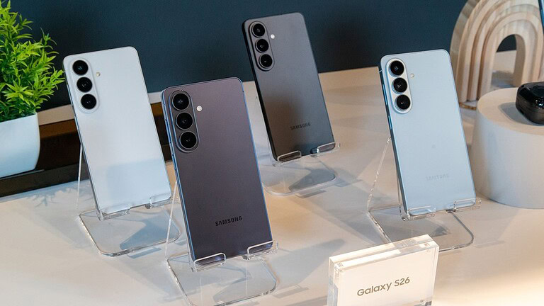 Samsung Galaxy S26, arrivano già le patch di ottobre dopo One UI 9