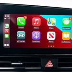CarPlay, arriva Claude: ora sono cinque gli assistenti AI a bordo