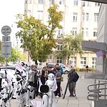 Robot in piazza a Varsavia contro l'automazione: la protesta