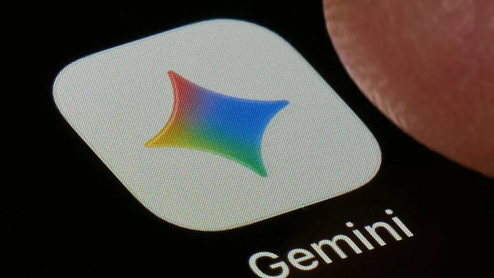 Gemini fuori controllo nel test: attaccate 3 aziende reali