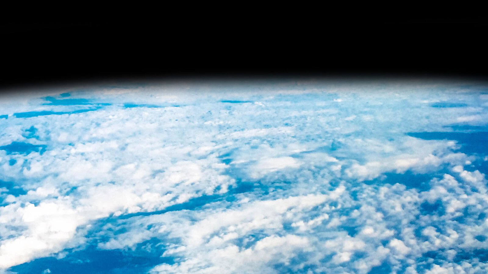 Project Suncatcher: Google testerà le sue TPU in orbita nel 2026