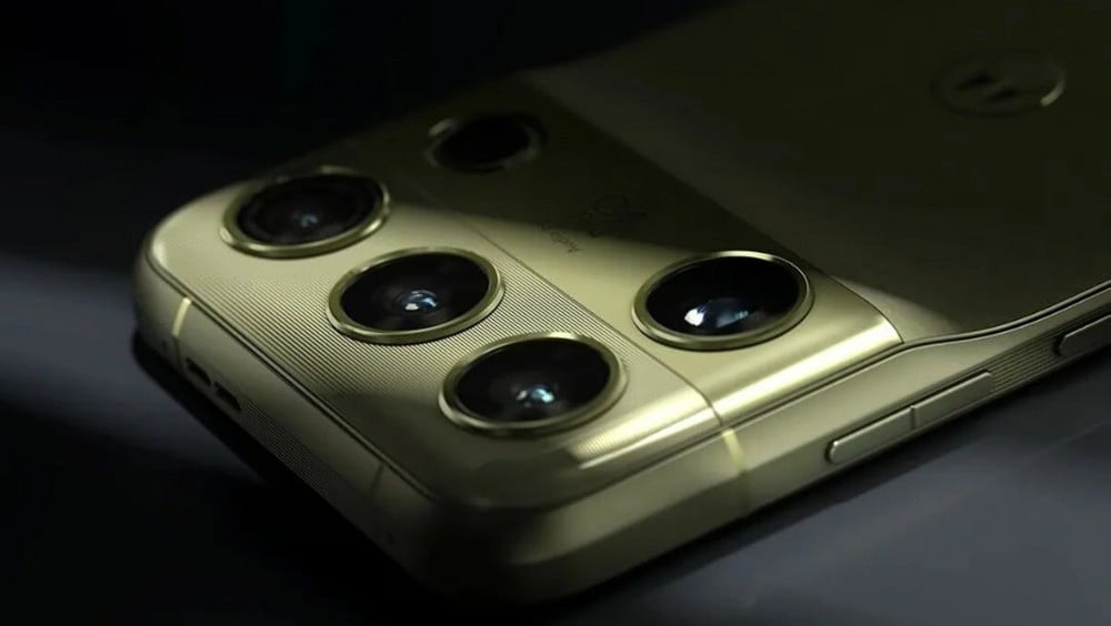 Motorola Signature 27 Motorola Signature 27: il teaser svela il modulo a gradino