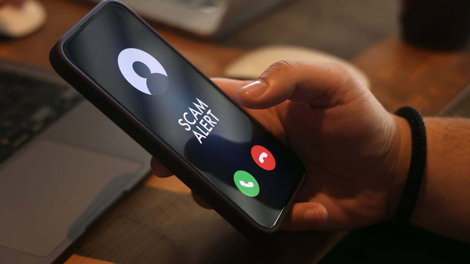 Truecaller Scam Checker verifica link e numeri sospetti senza app