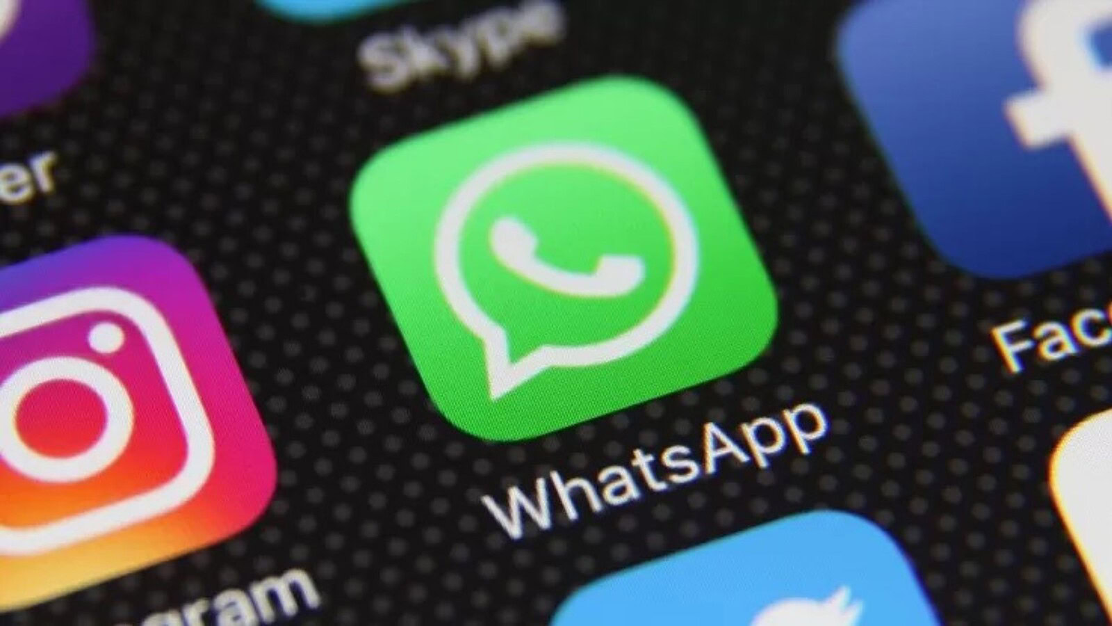WhatsApp, la trascrizione dei vocali arriva anche in italiano
