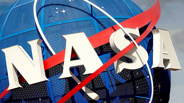 SpaceX, nuovo contratto NASA da 946 milioni per tre missioni