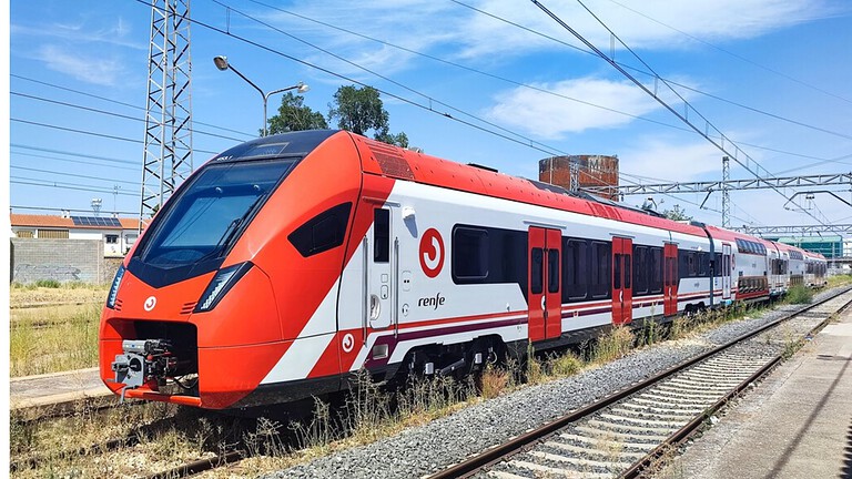 Stadler Cercanías: tre megatreni