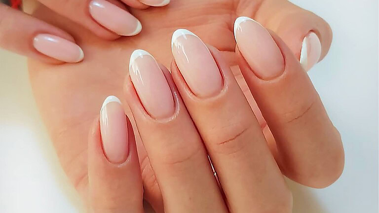 TPO nella manicure in gel: vietato in Europa dal 2025