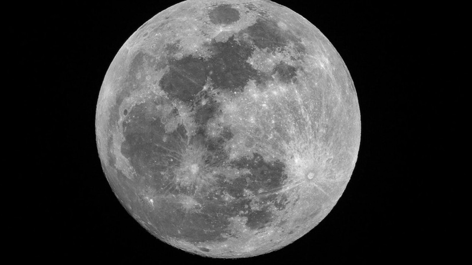 Lunar Foundation Model: NASA e IBM addestrano l'IA lunare