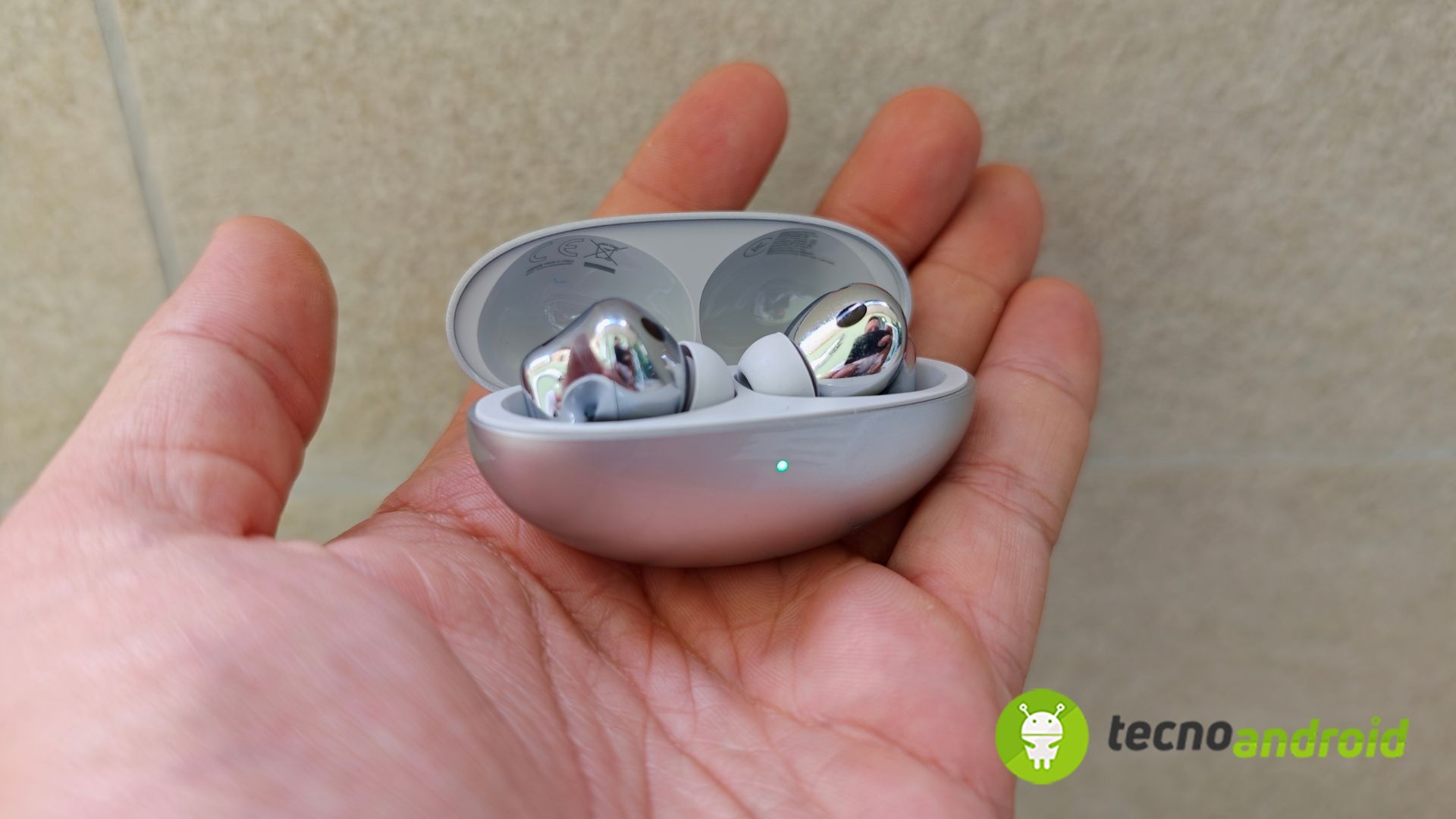 HUAWEI FreeBuds Neo: gli auricolari con design innovativo e ANC da top di gamma