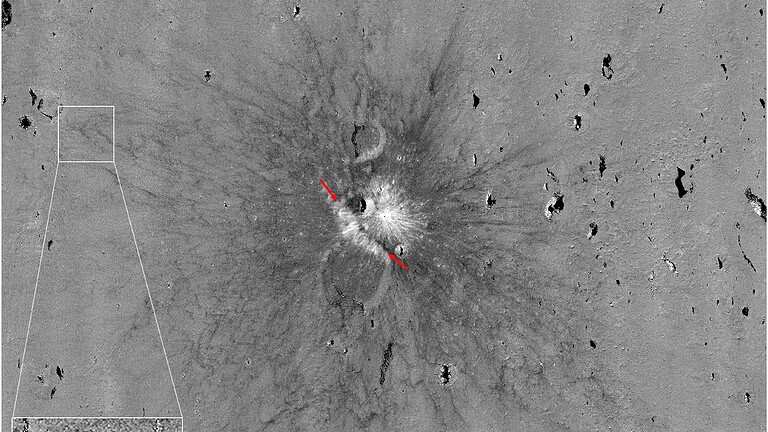 NASA scopre sulla Luna un cratere