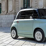 Cinture di sicurezza obbligatorie anche sulle microcar L7e