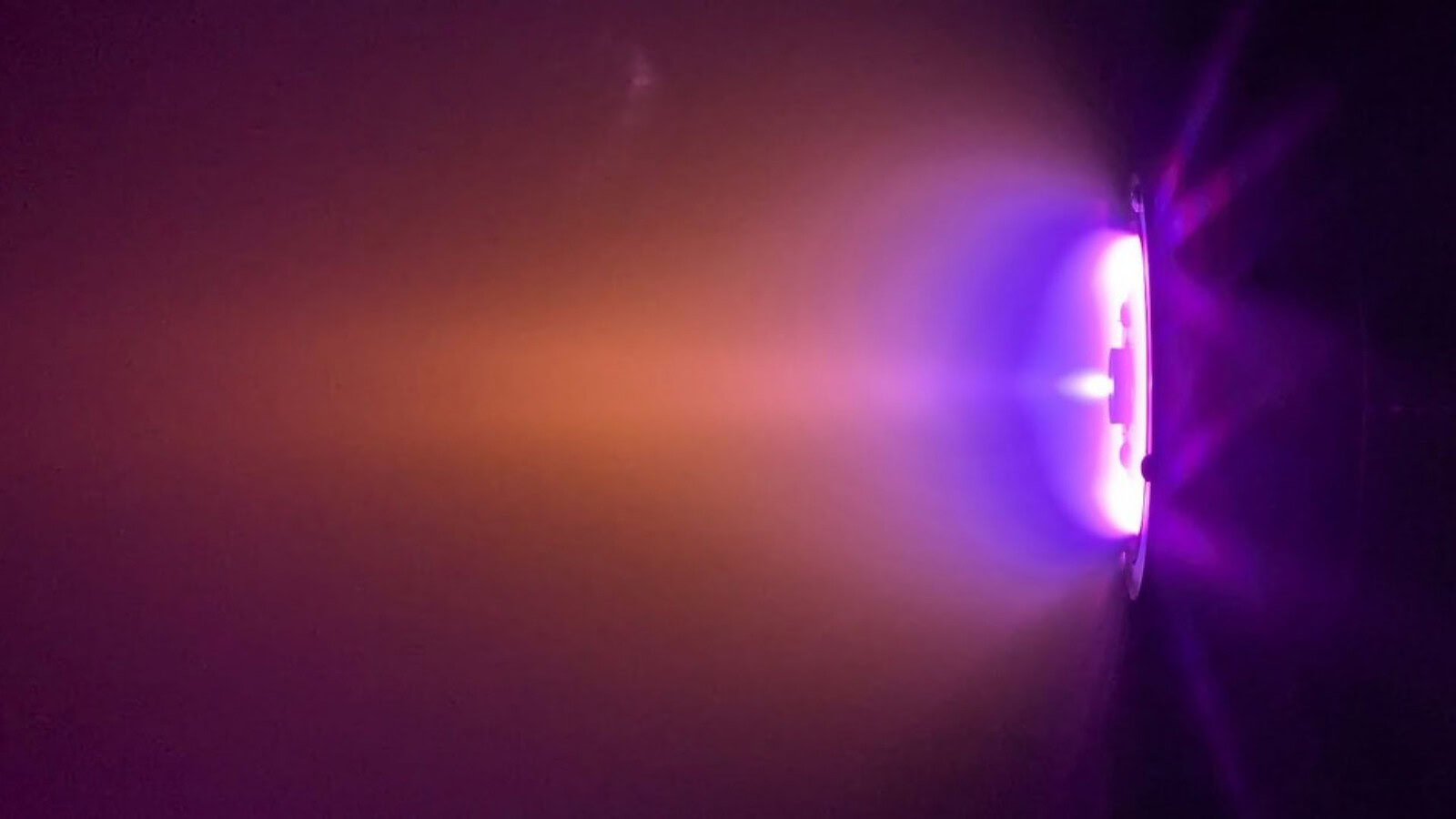Muon Space Starlight: primo propulsore Hall a zinco nello spazio