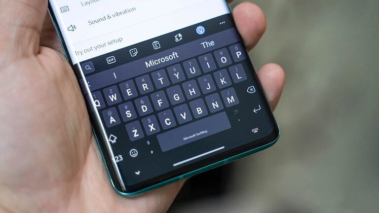SwiftKey testa la dettatura AI offline su Android