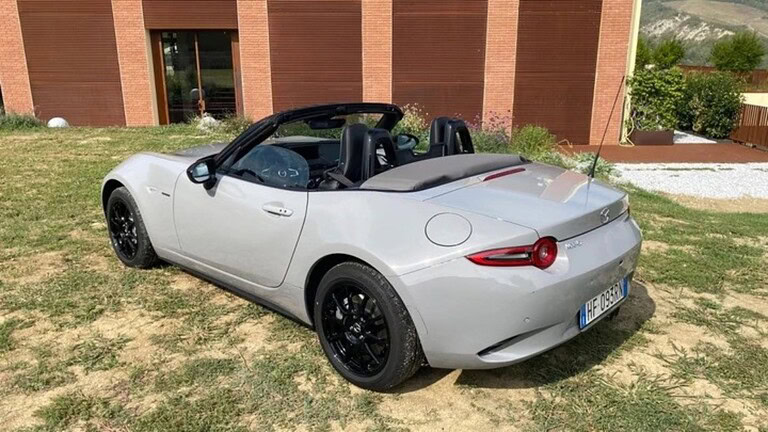 Mazda MX-5 2027 a Imola: debutta la serie speciale Yakudo